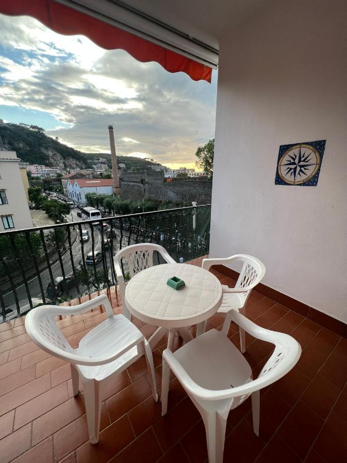 Sorrento Home E Flat Park And Pool المظهر الخارجي الصورة