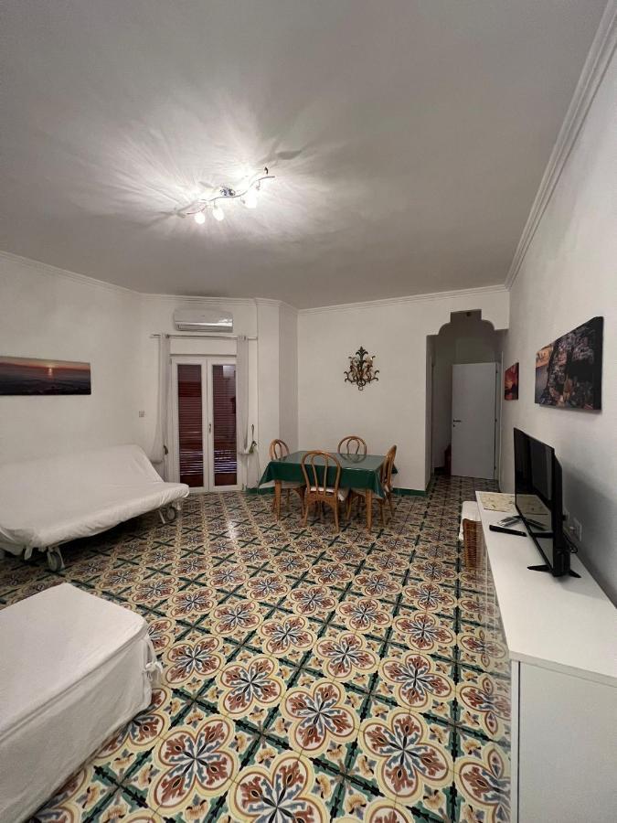 Sorrento Home E Flat Park And Pool المظهر الخارجي الصورة